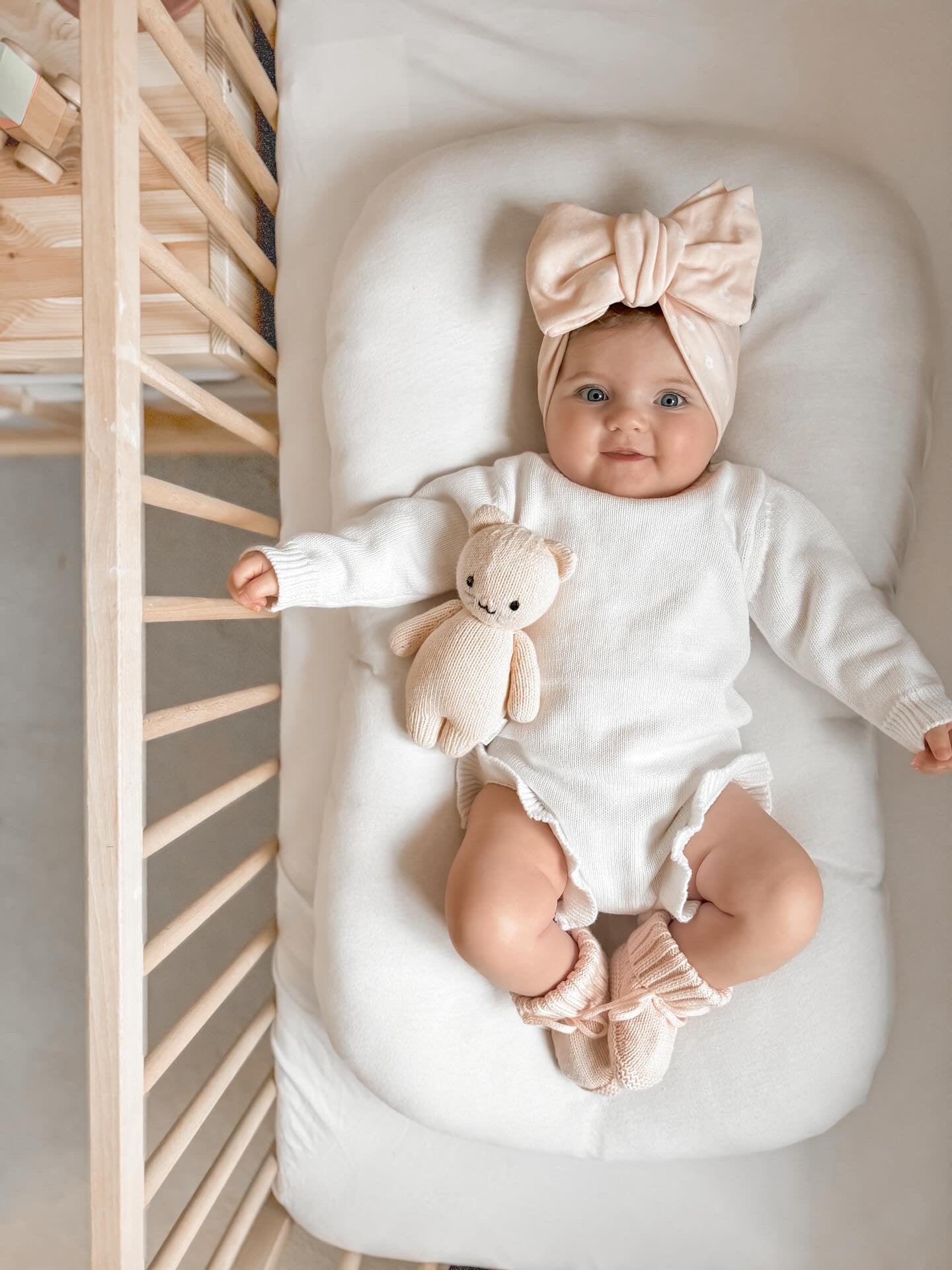 Frill leg bodysuit | White